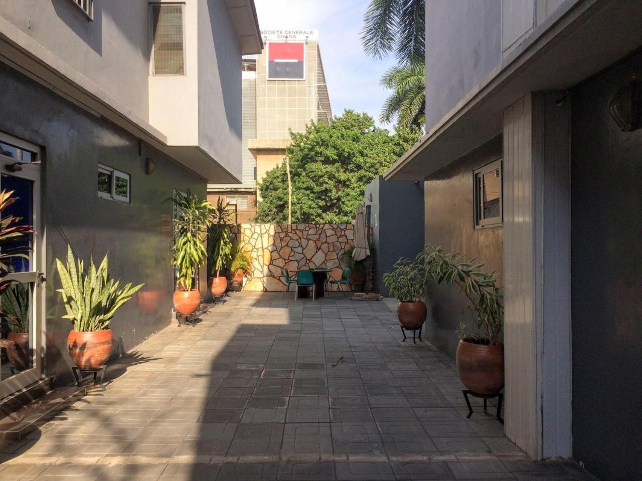 Manjaro Suites Accra Exterior photo