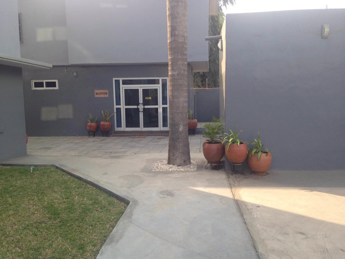 Manjaro Suites Accra Exterior photo